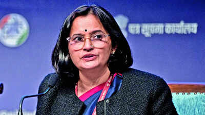 bit-review-under-way-dea-secy.jpg